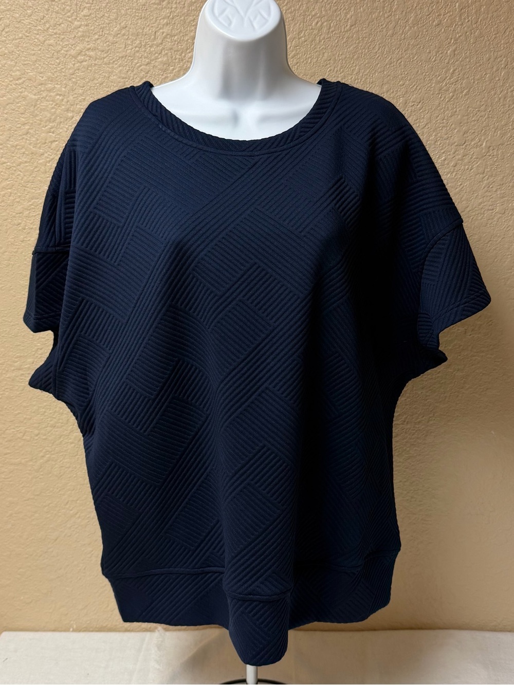 4/$20 Liam & Co. Textured Short Sleeve Navy Pullover